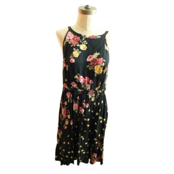 Torrid Size 1X (1) Plus Size Floral print flowy Dress NWT $58 - Picture 1 of 4